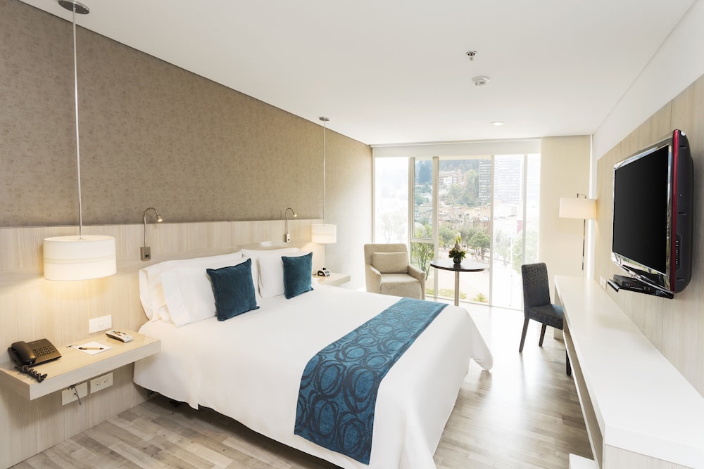 Hotel Bh Bicentenario 14/51