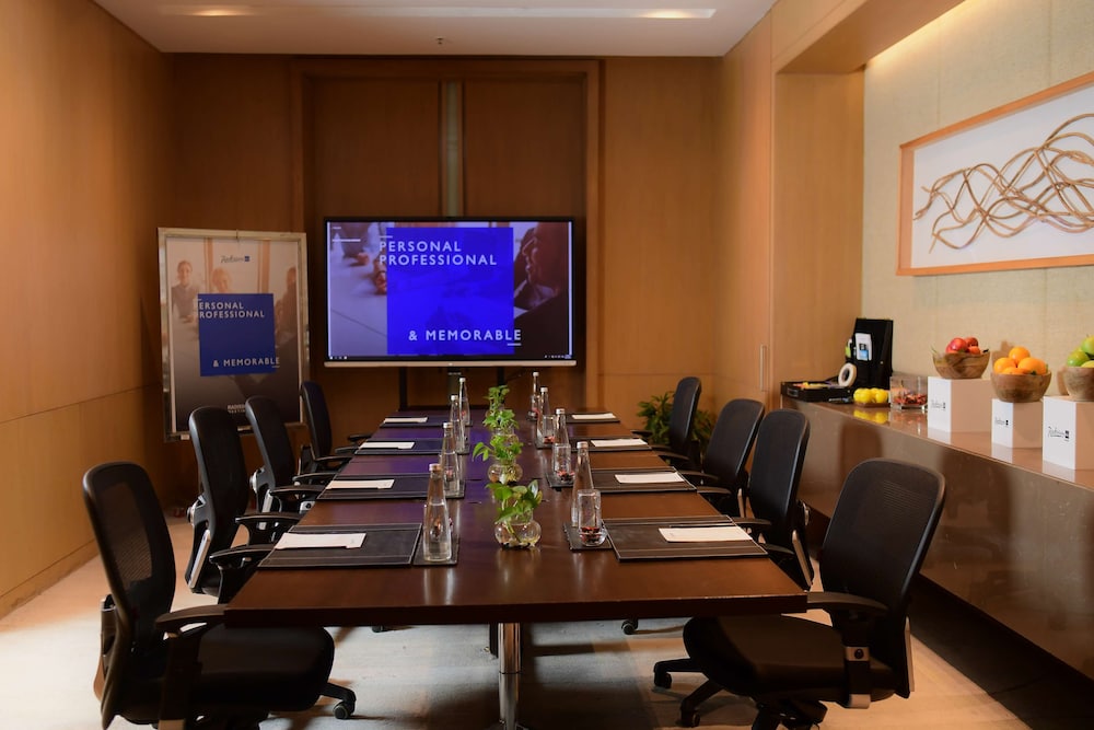 RADISSON BLU HOTEL GUWAHATI 35/48
