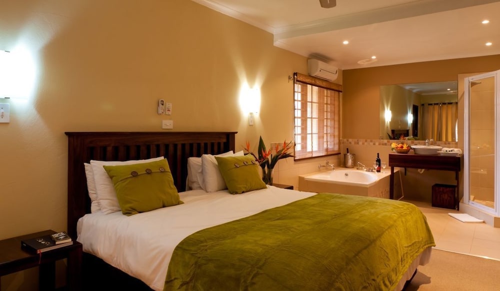 Hotel Numbi and Garden Suites 26/63