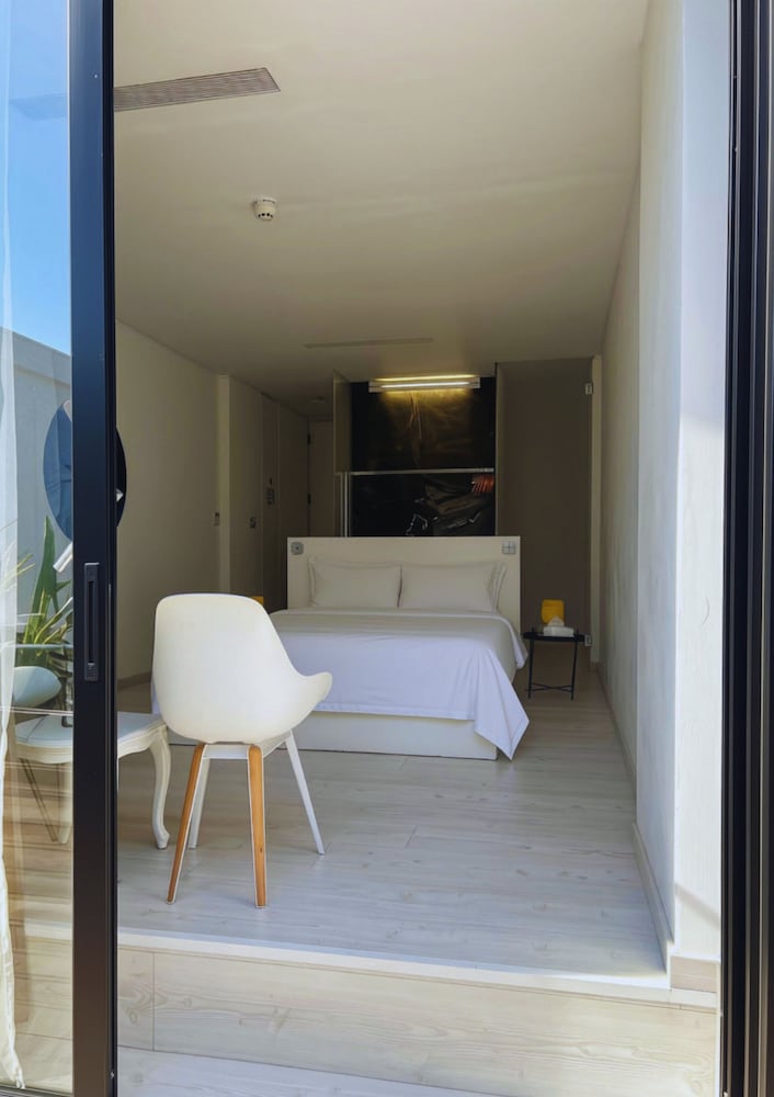 Lokal Hotel 22/64