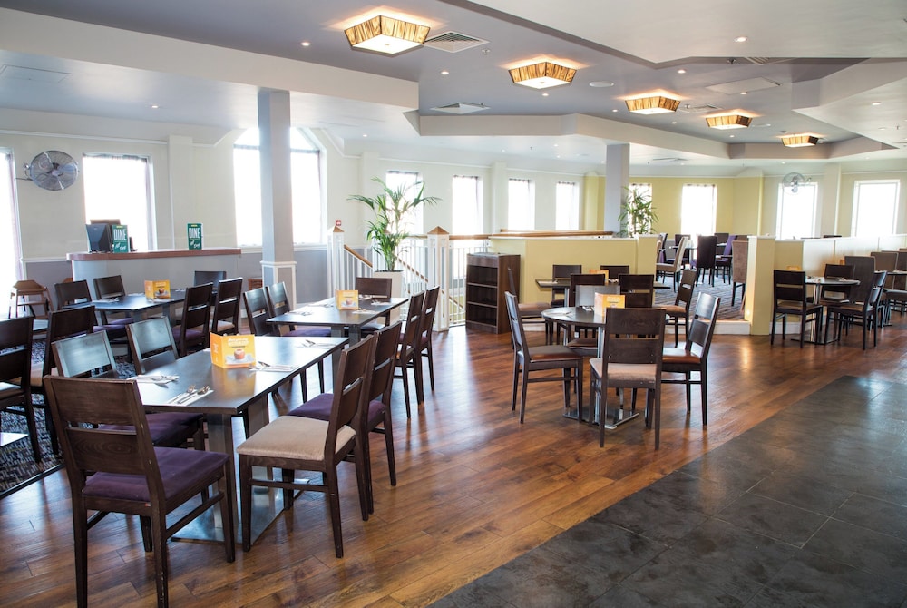 Holiday Inn Slough Windsor 52/73