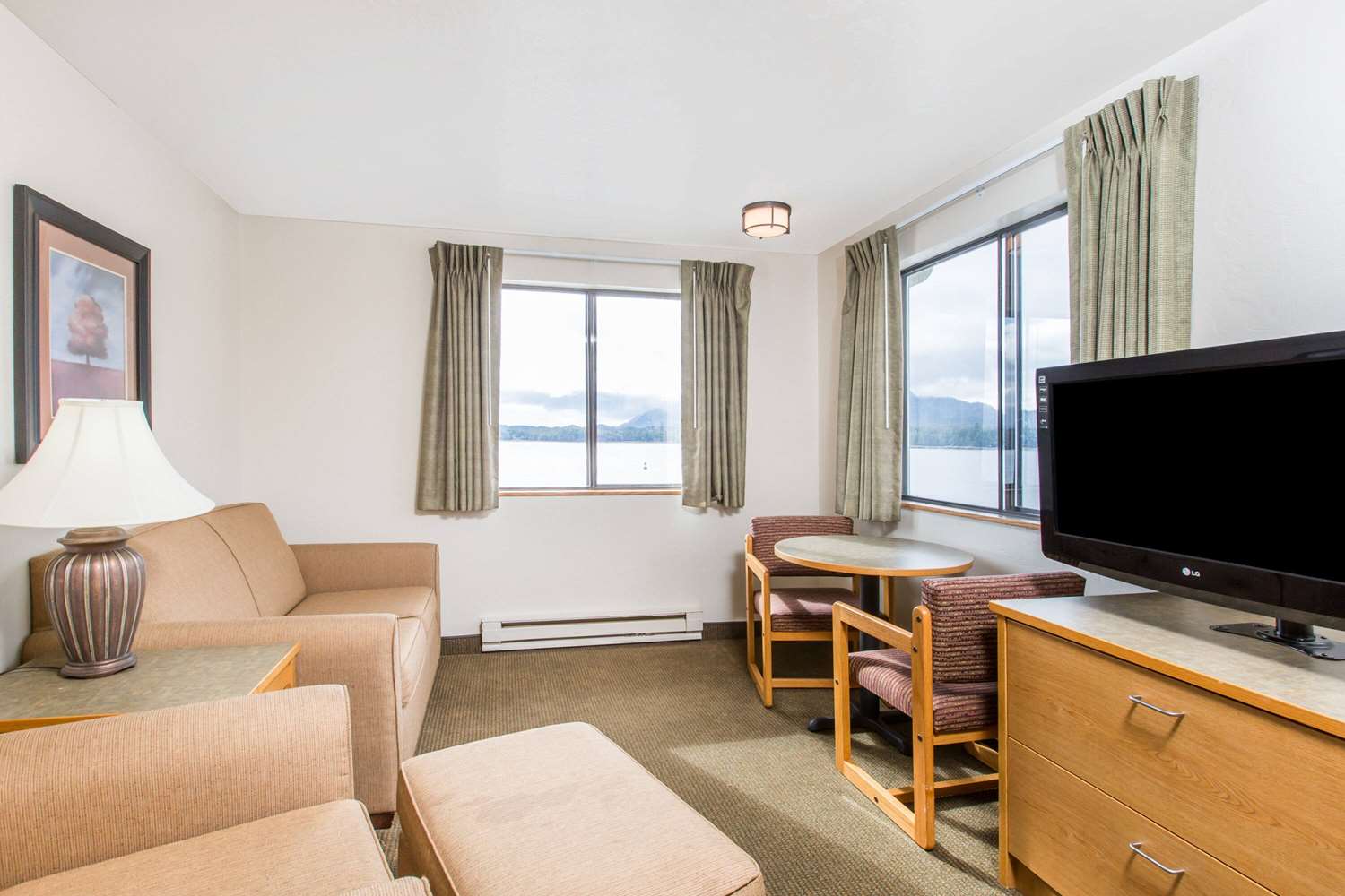 Super 8 By Wyndham Ketchikan 35/52