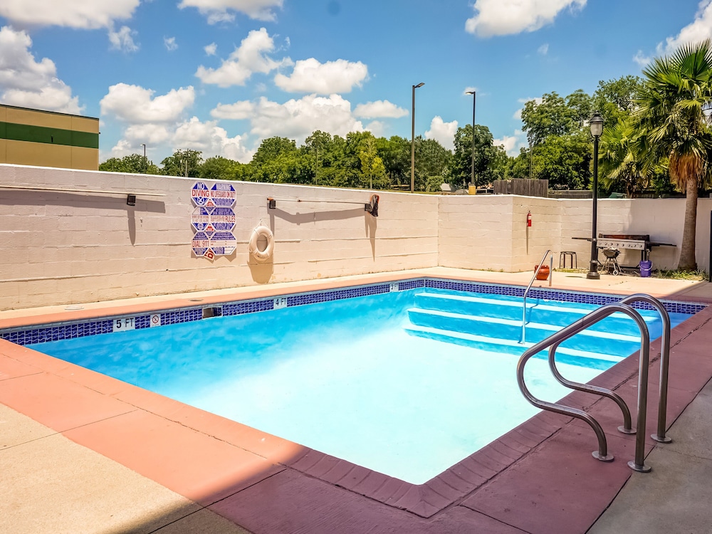 Hotel Killeen East Central 5/15
