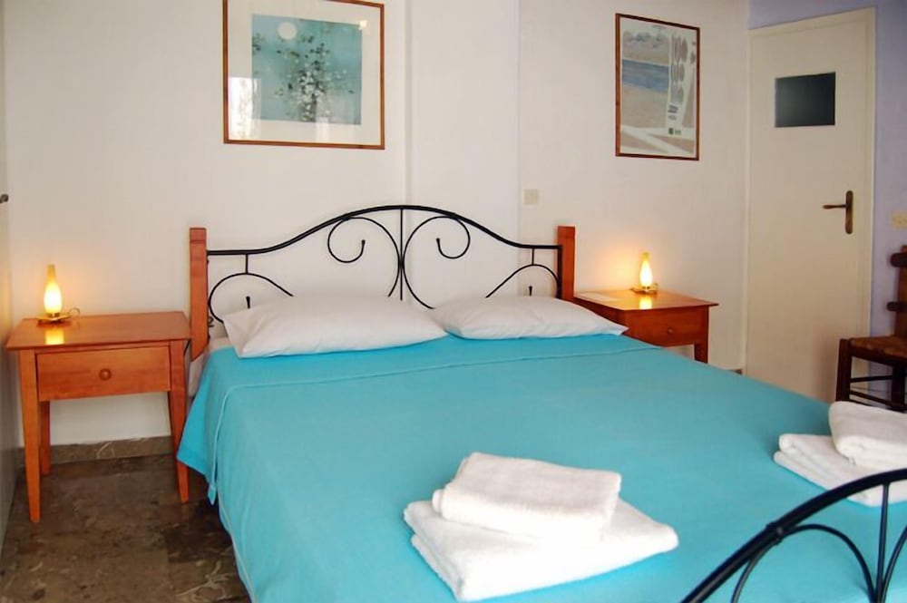 Standard, Double Bed, Villa Pinelopi 2/4