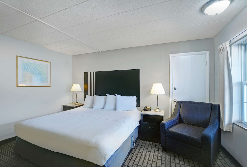 غرفة ديلوكس بسرير كينج، Motel6 Washington, PA 2/10