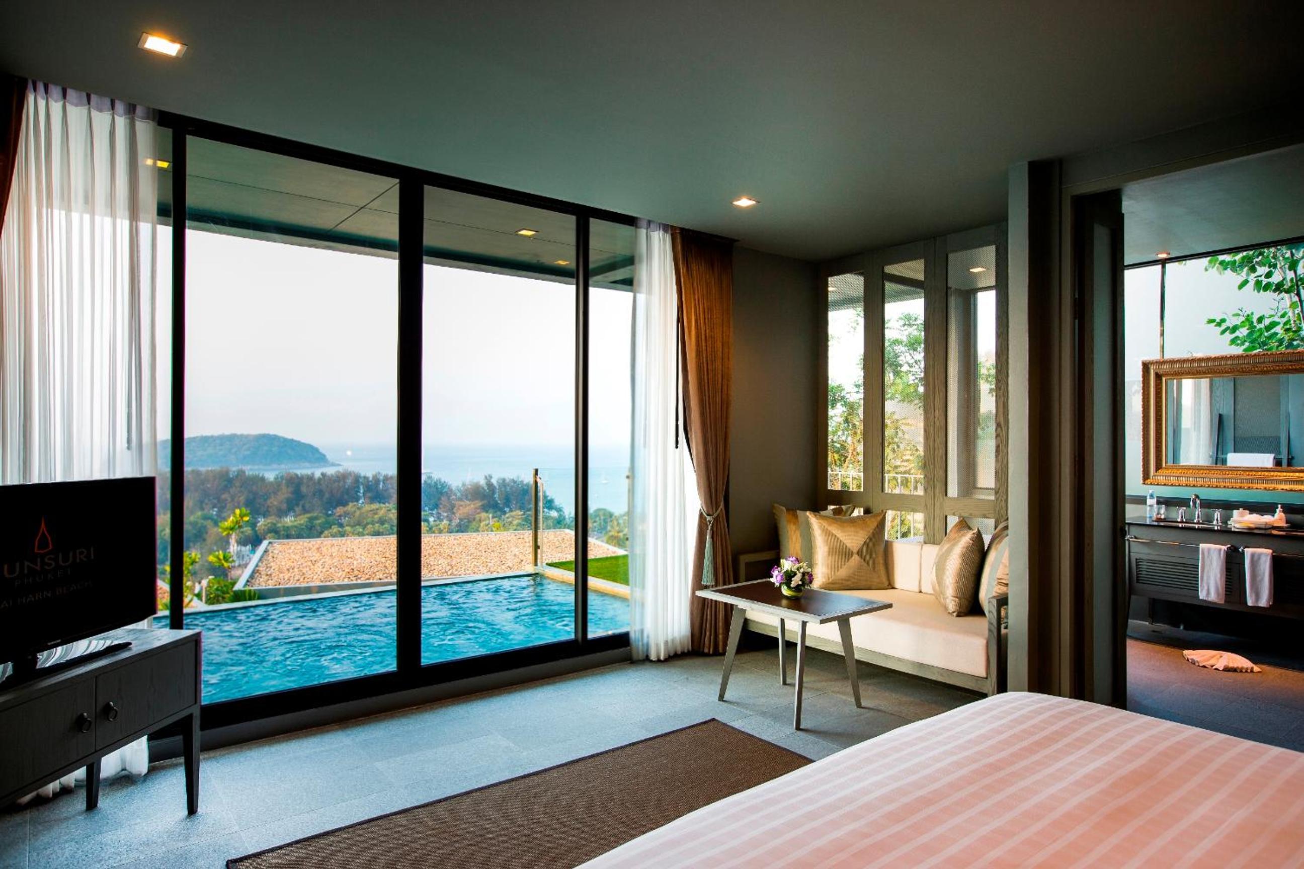 2 Bedrooms, Pool, Villa, King and Twin Beds