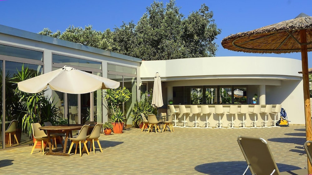 Saint George Resort 4/60