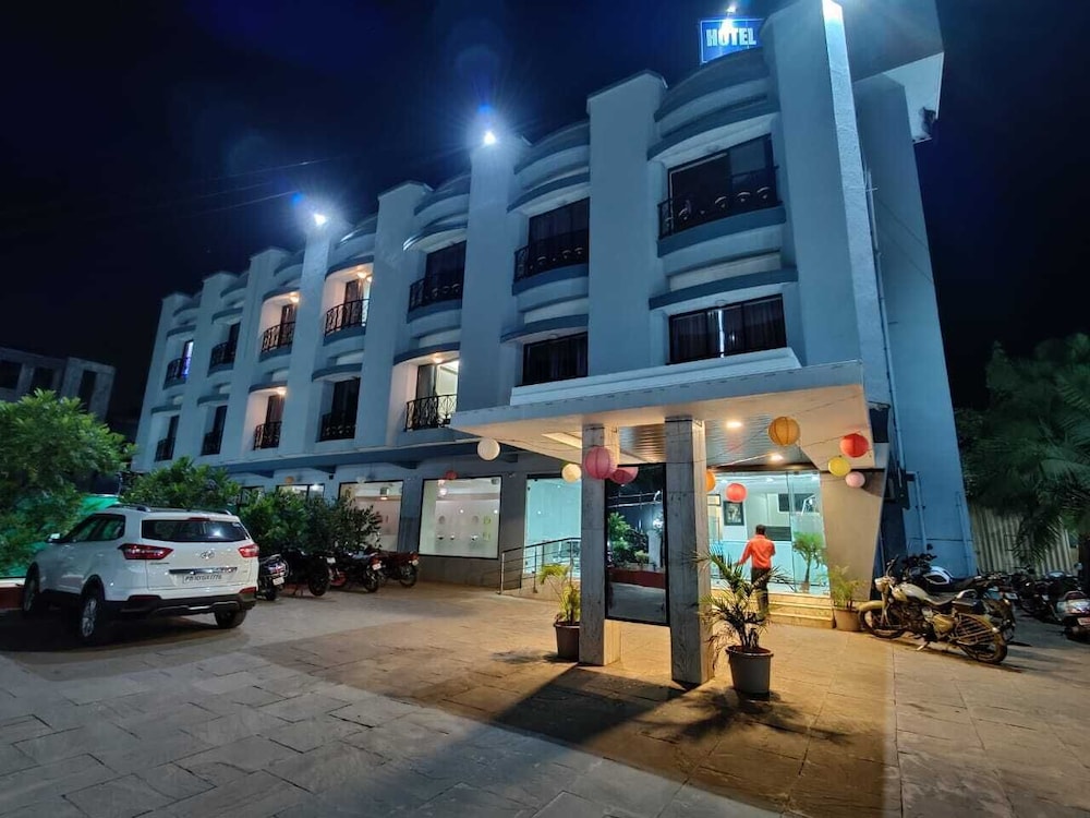 Hotel Aristro 41/50