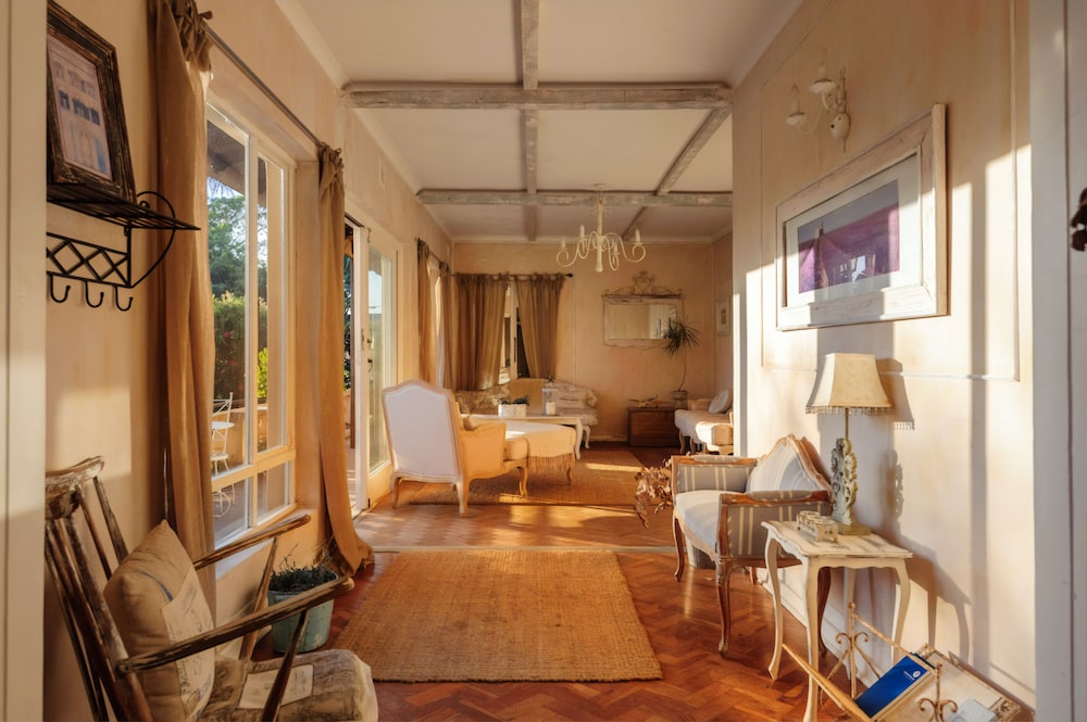 Petite Provence B B 57/68
