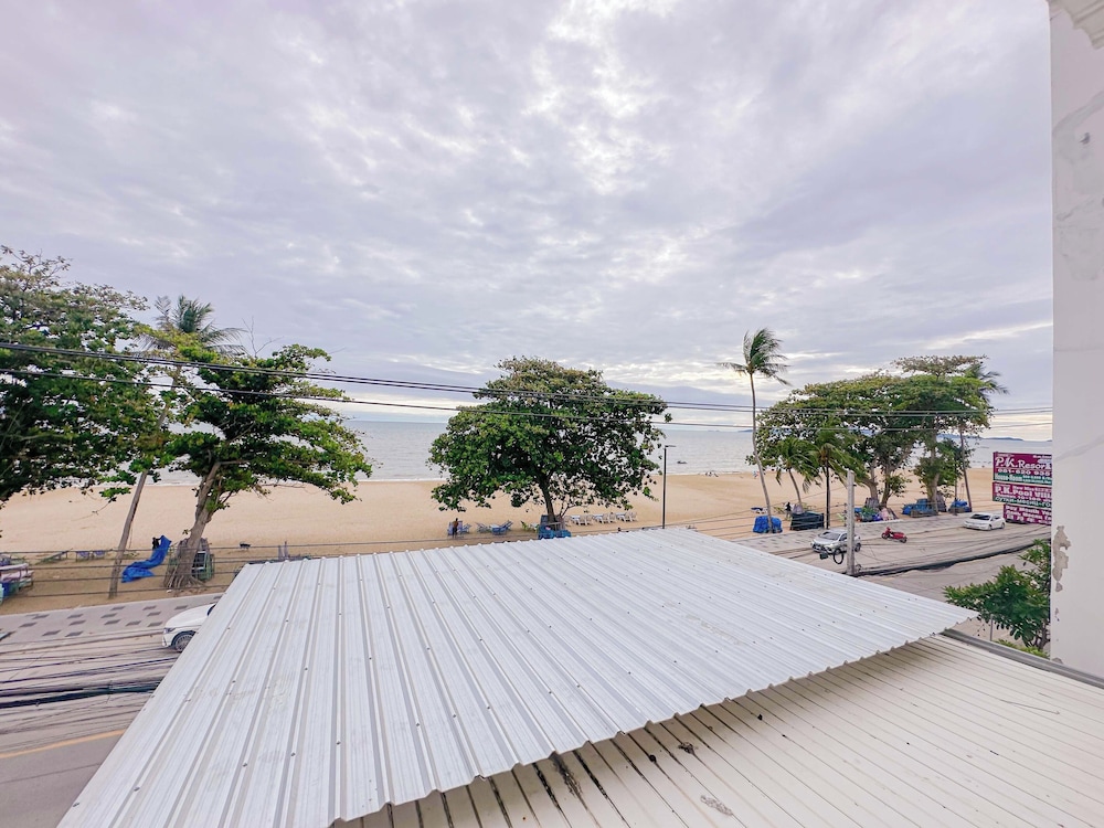 Marina Jomtien Beach 6/65