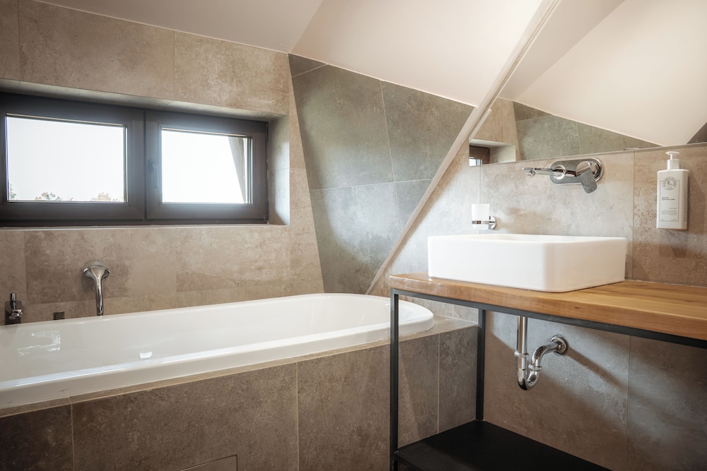 Angelina Apart Hotel&Spa Divcibare 78/83