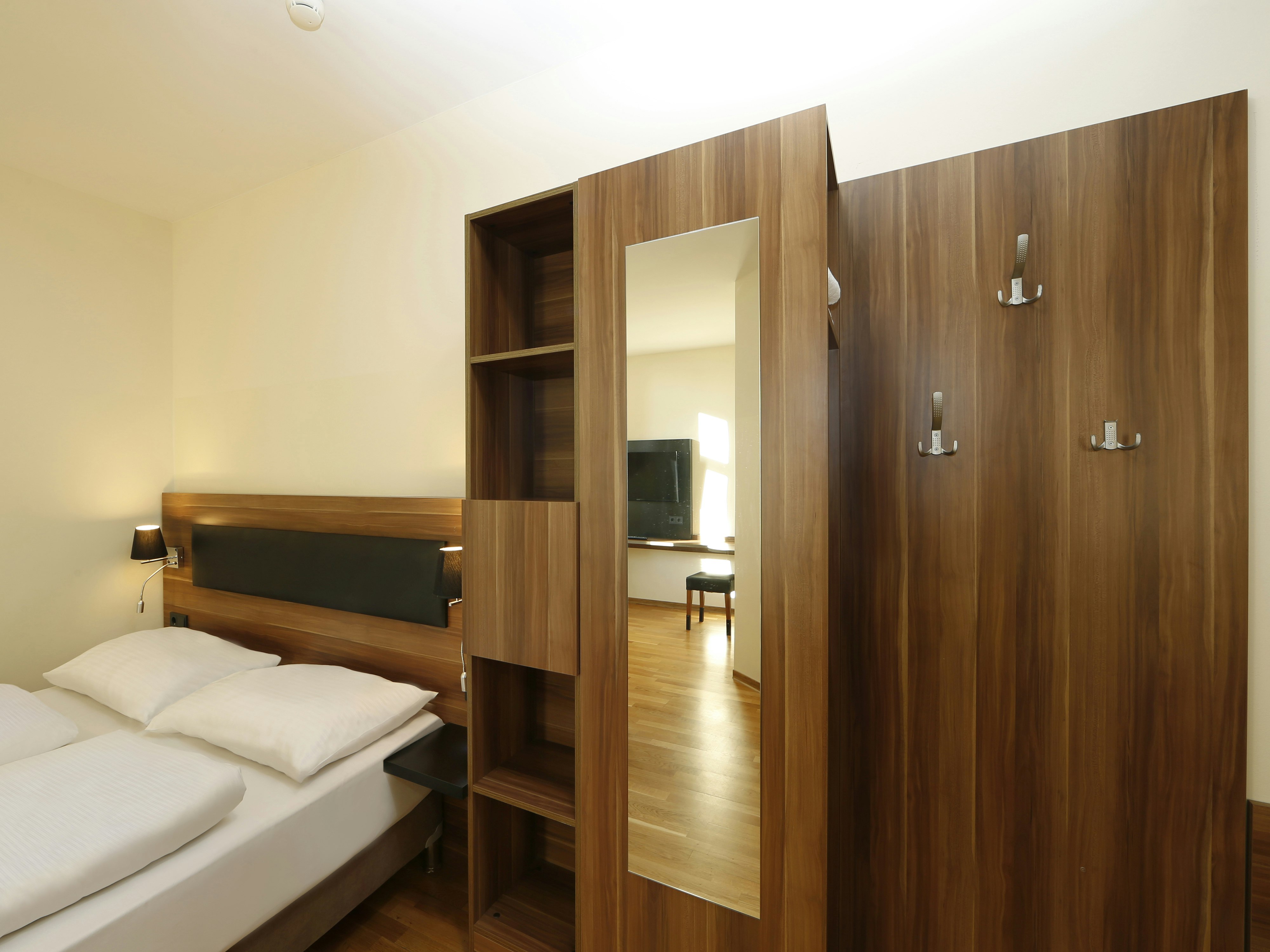 B&B HOTEL Berlin-Adlershof 30/40
