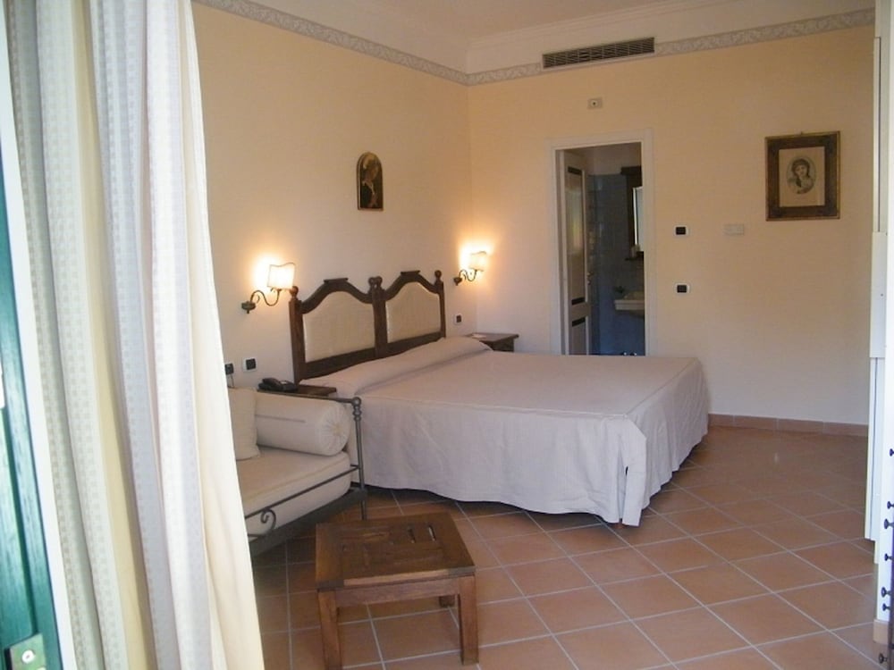 HOTEL VILLA DELLE MERAVIGLIE 13/67