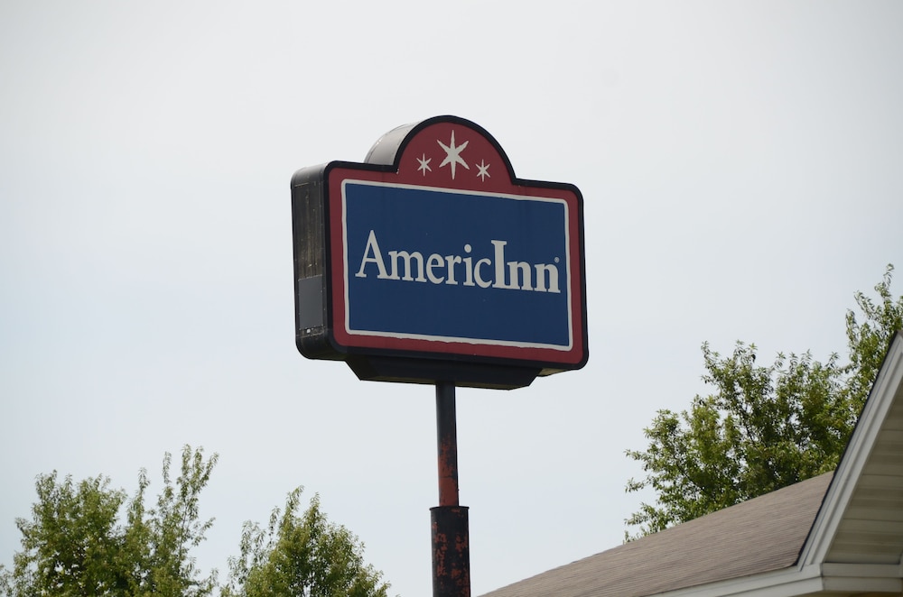 AmericInn By Wyndham West Burlington 16/45