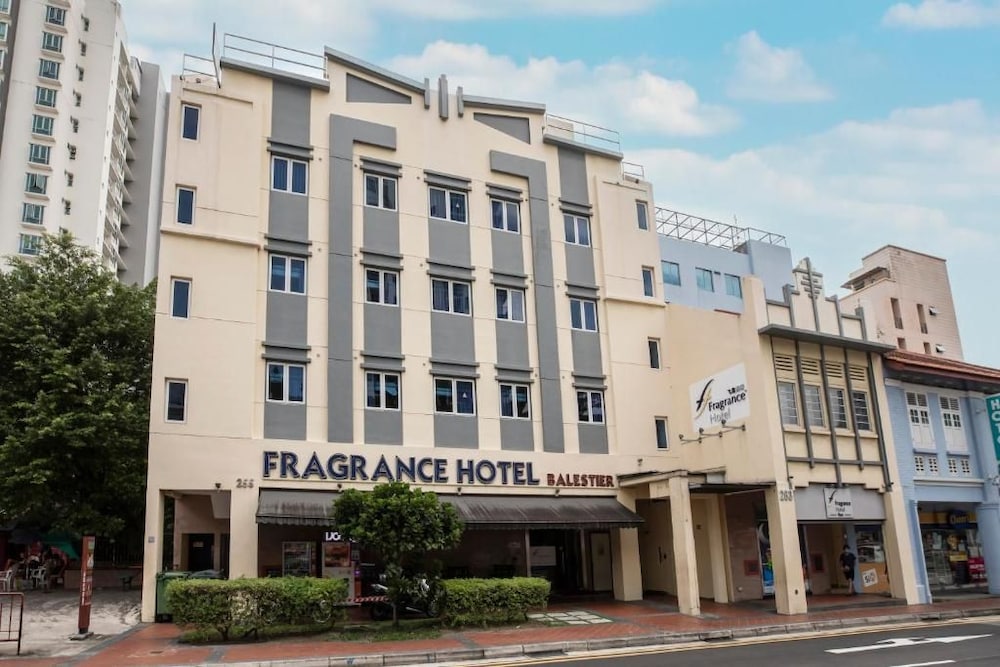 Fragrance Hotel - Rose in SINGAPORE