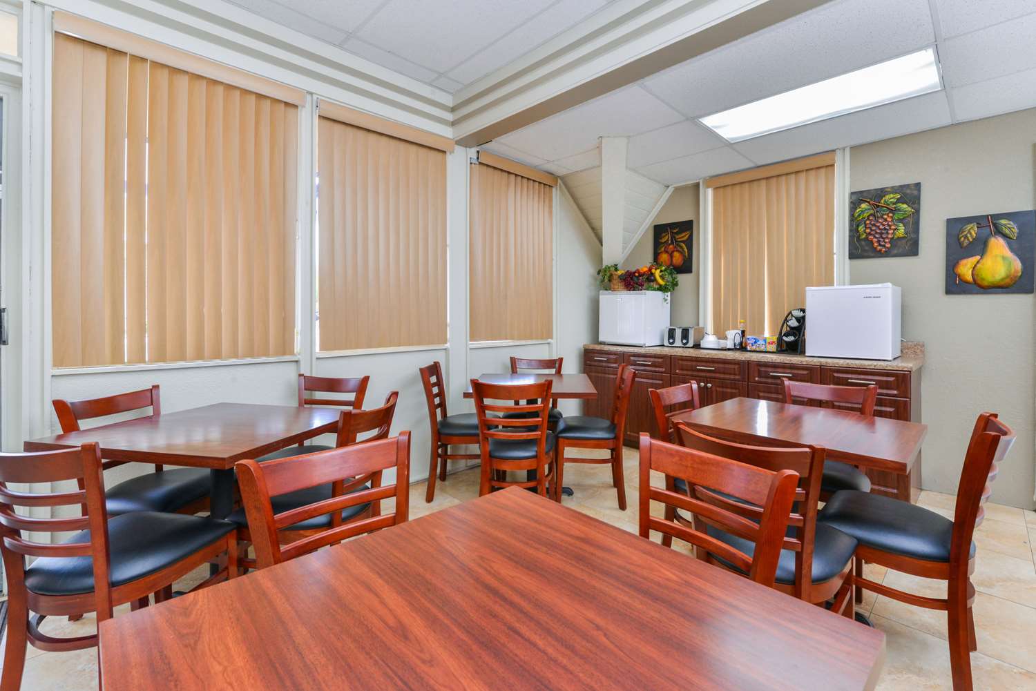 Americas Best Value Inn Sarasota Downtown 30/40