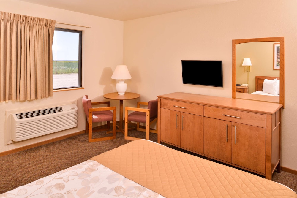Americas Best Value Inn Missouri Valley 11/28