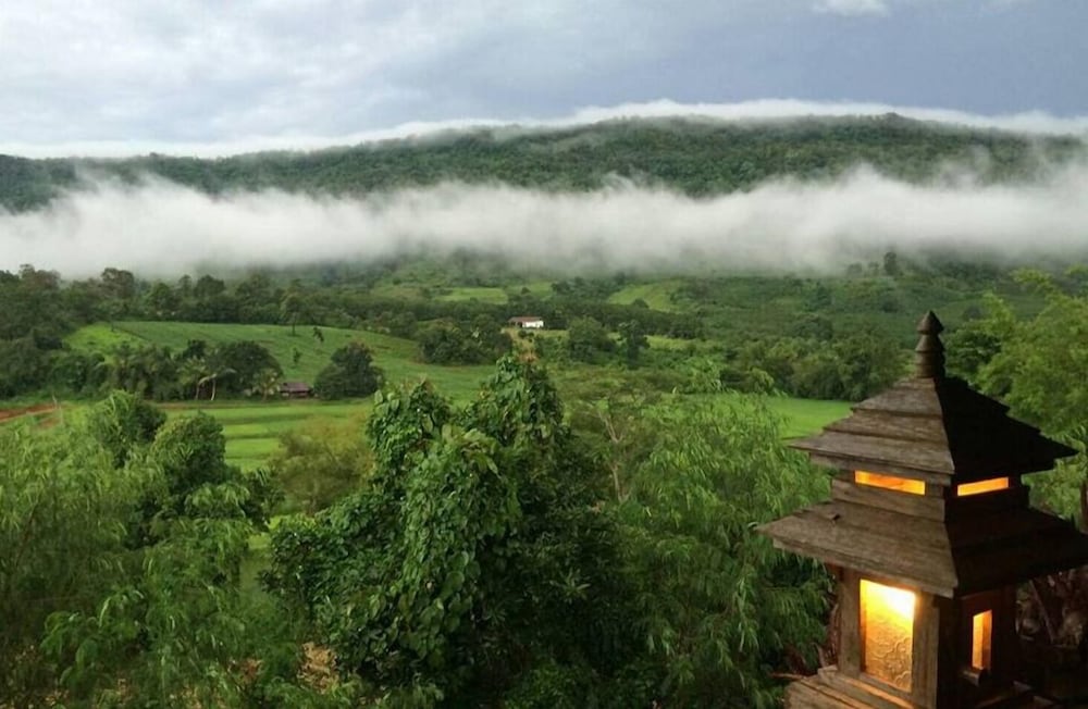 Phurua Bussaba Resort & Spa 61/67