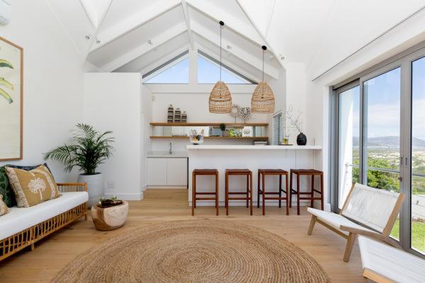 Cape Beach Villa 6/50