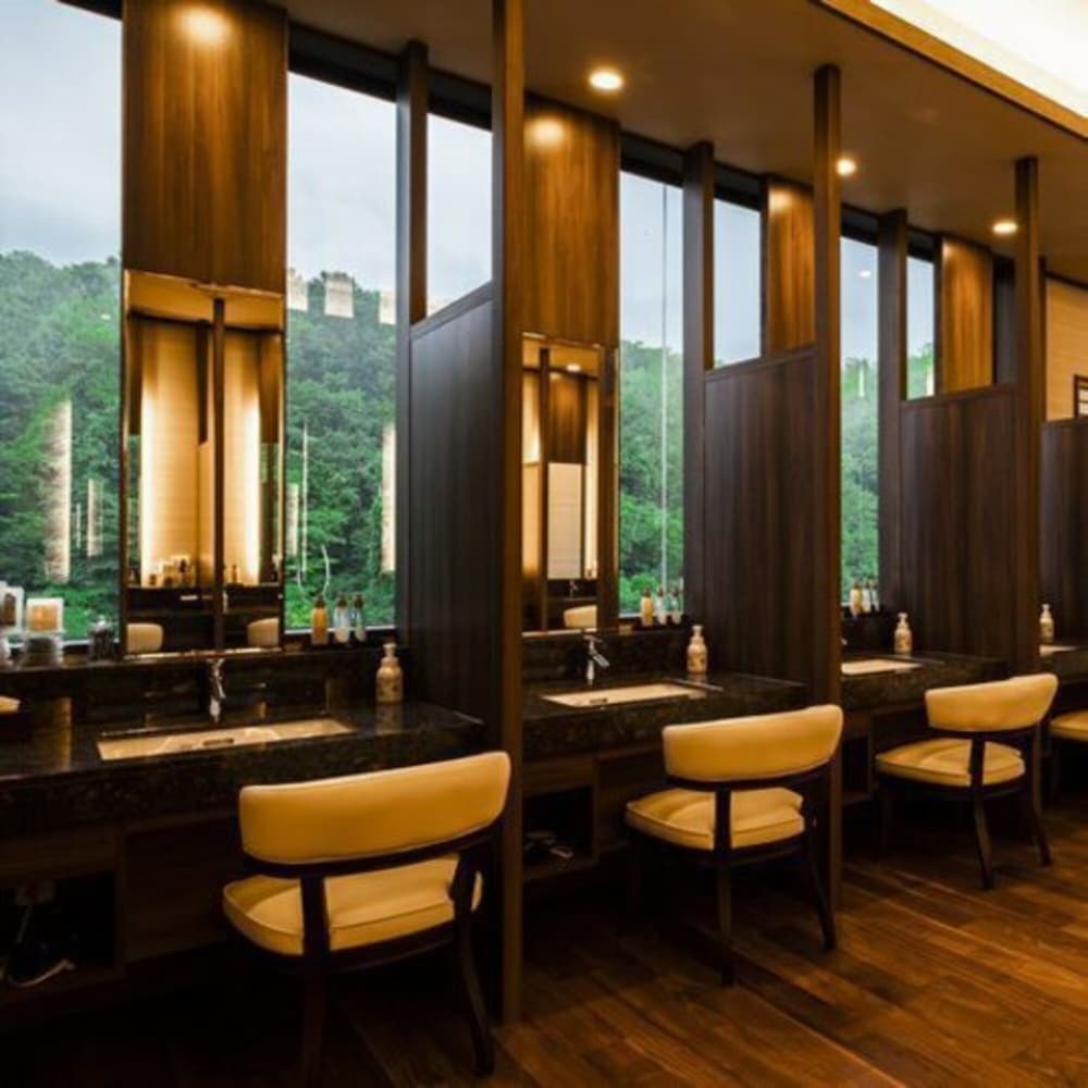 The Lake Suite Ko No Sumika 22/27