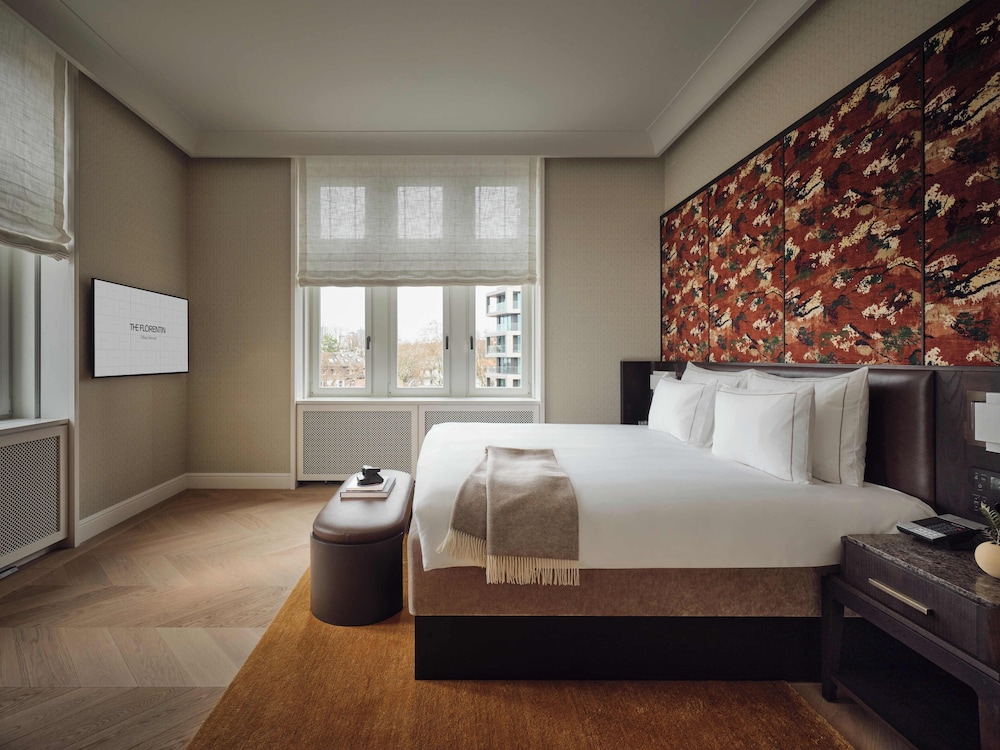 Signature, Artist, Suite, King Bed