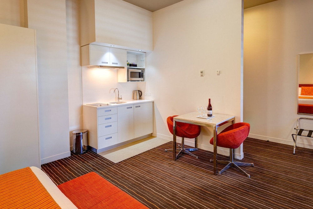 Mantra Charles Hotel Launceston 57/67