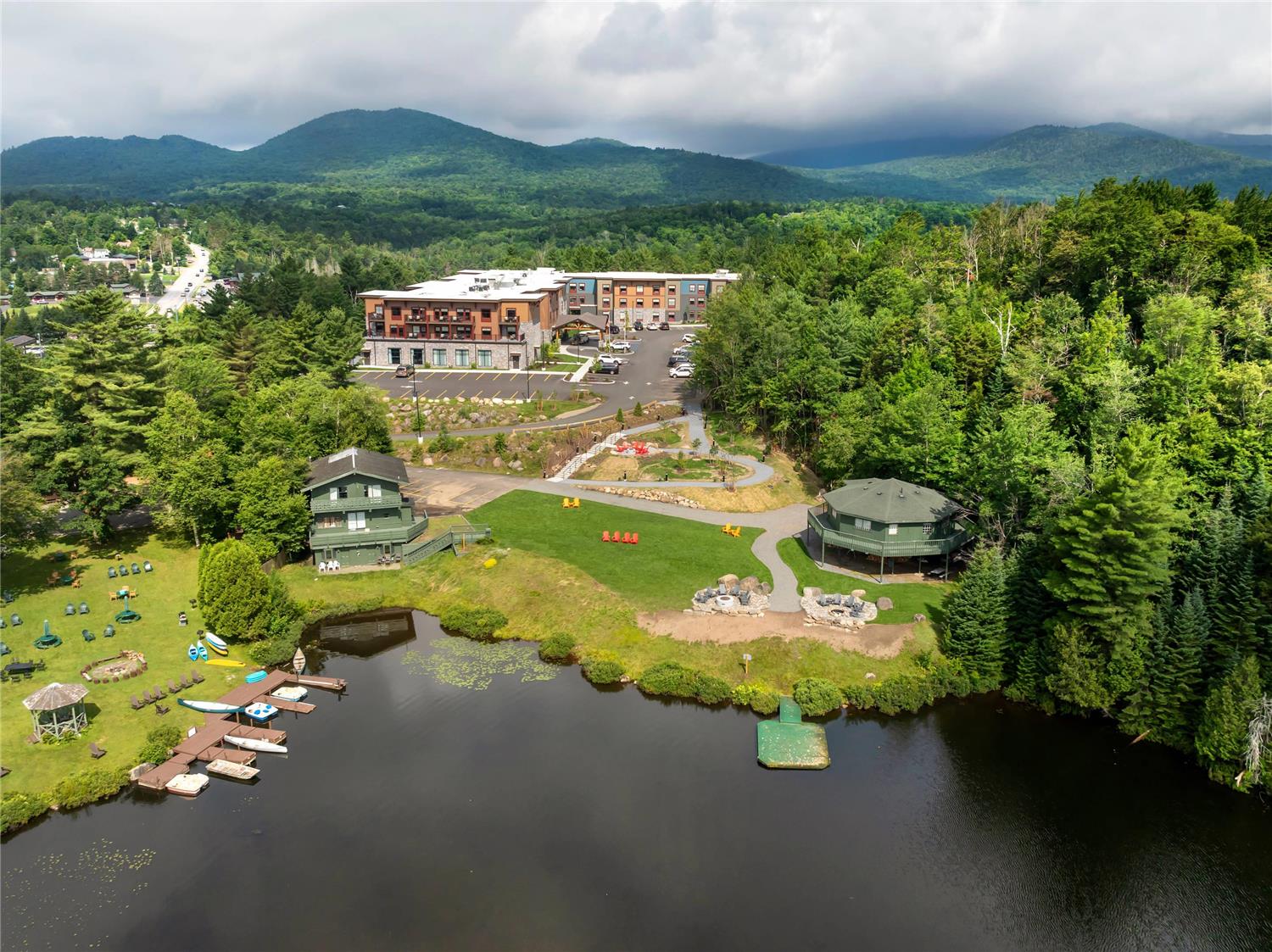 Cambria Hotel Lake Placid - Lakeside Resort 26/26