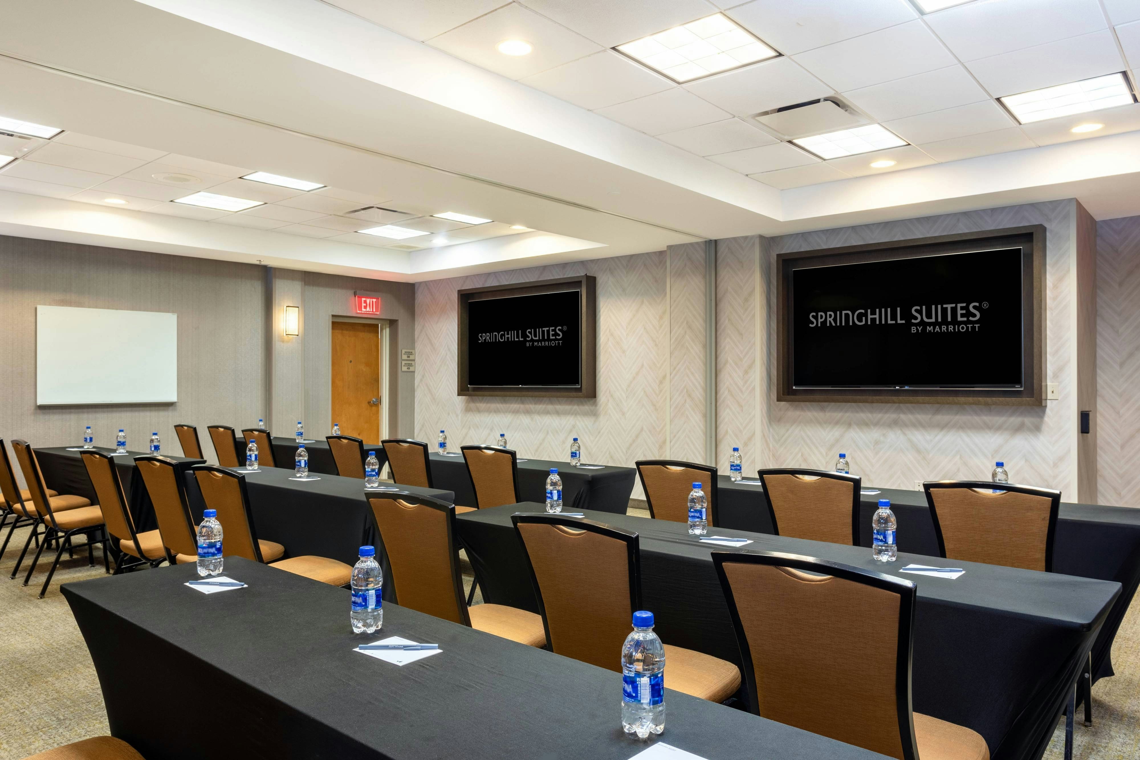 SpringHill Suites by Marriott Miami Airport South Blue Lagoon Area 10/14