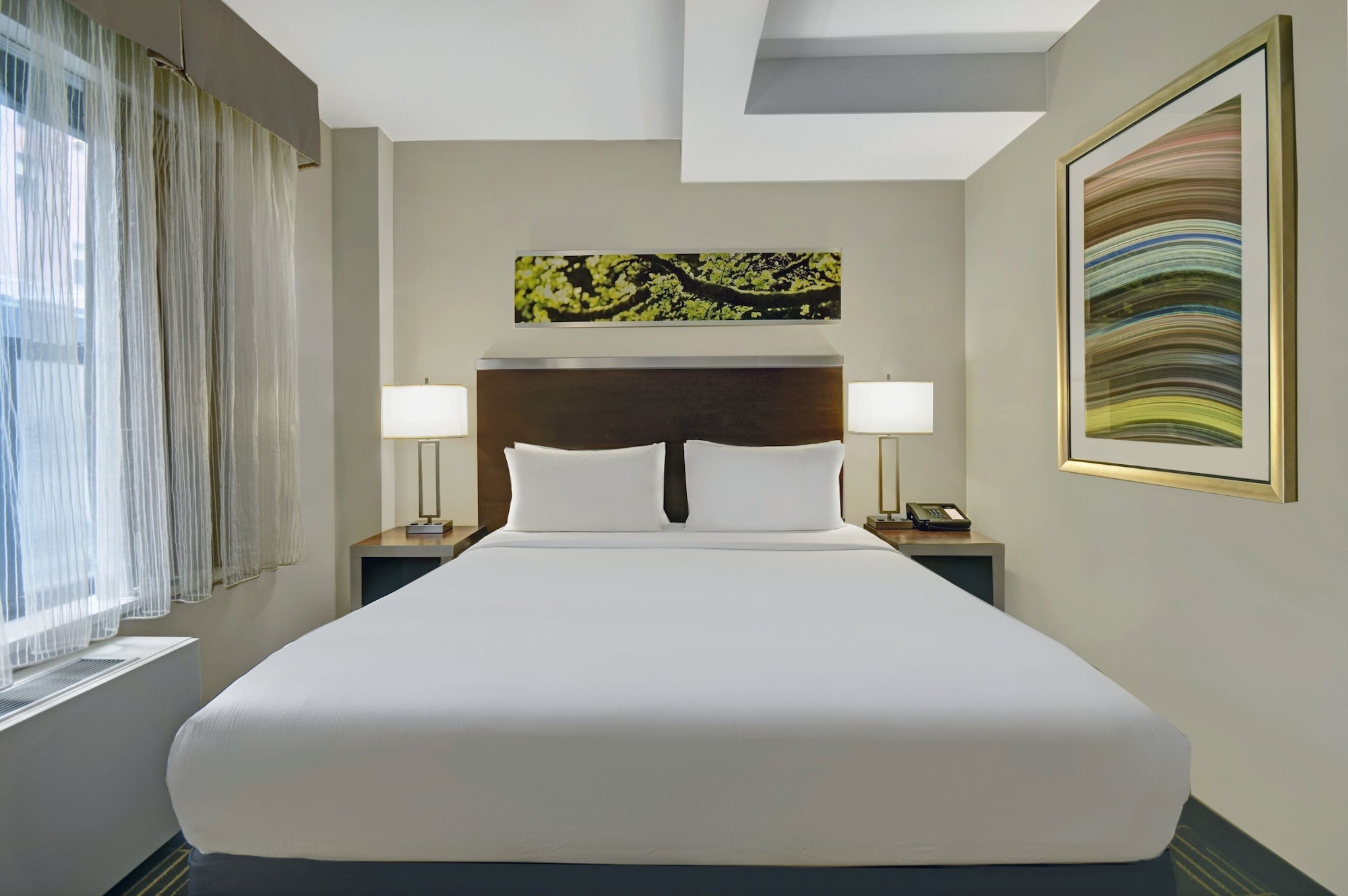 استوديو ركني بسرير كينج مع أريكة، Residence Inn by Marriott New York Manhattan/ Midtown Eastside 2/4