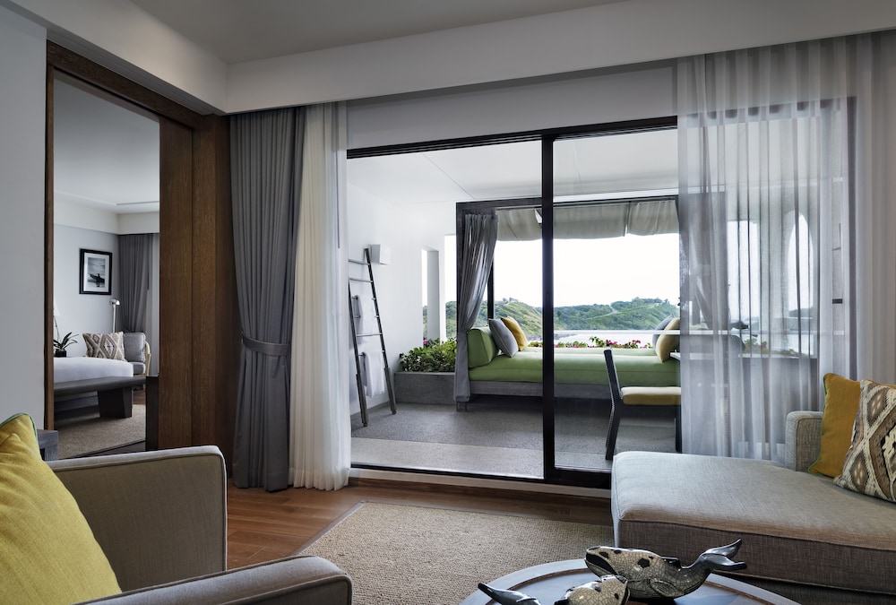 The Nai Harn Phuket 62/89