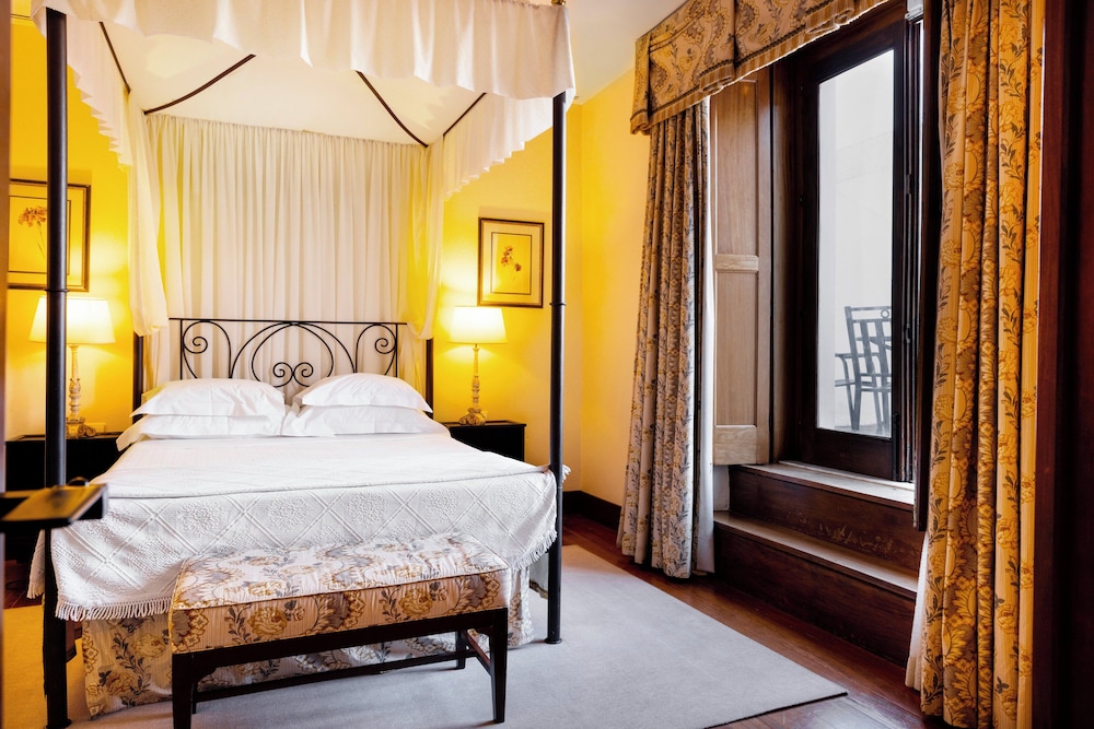 Special, Suite, Double and Twin Beds