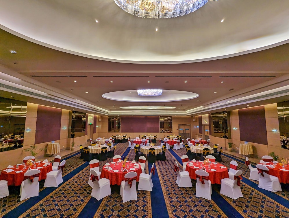 Welcomhotel by ITC Hotels, GST Road, Chennai 32/36