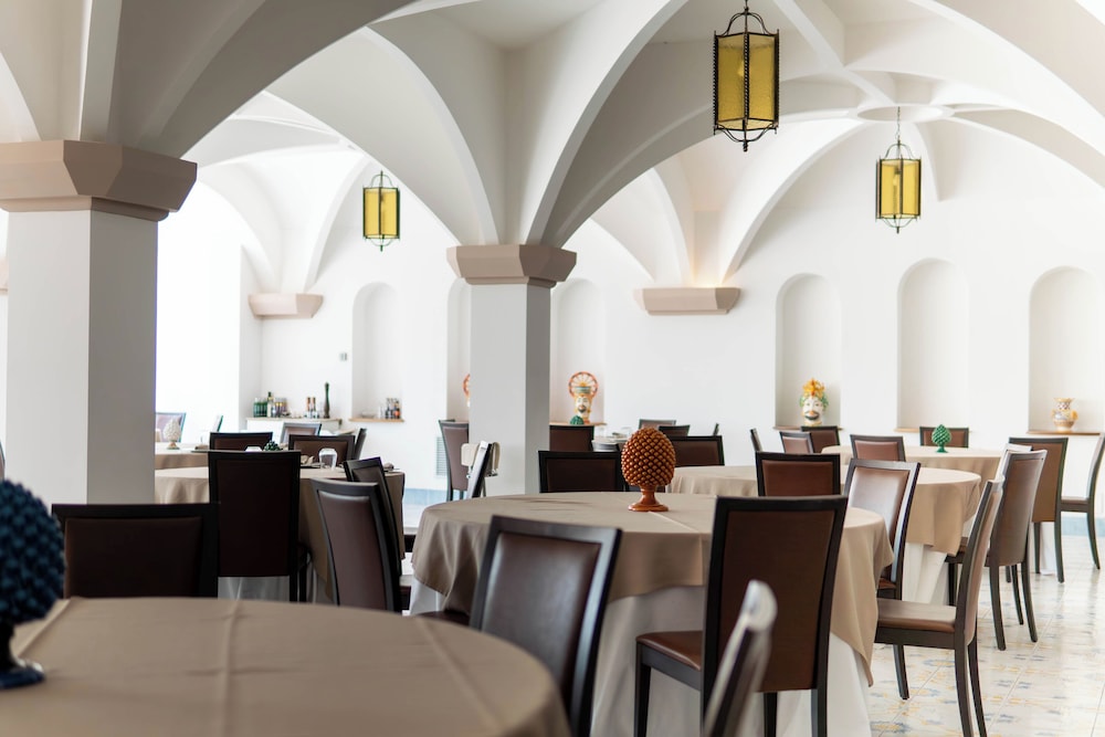 Al Balhara Hotel Resort & Spa 42/50