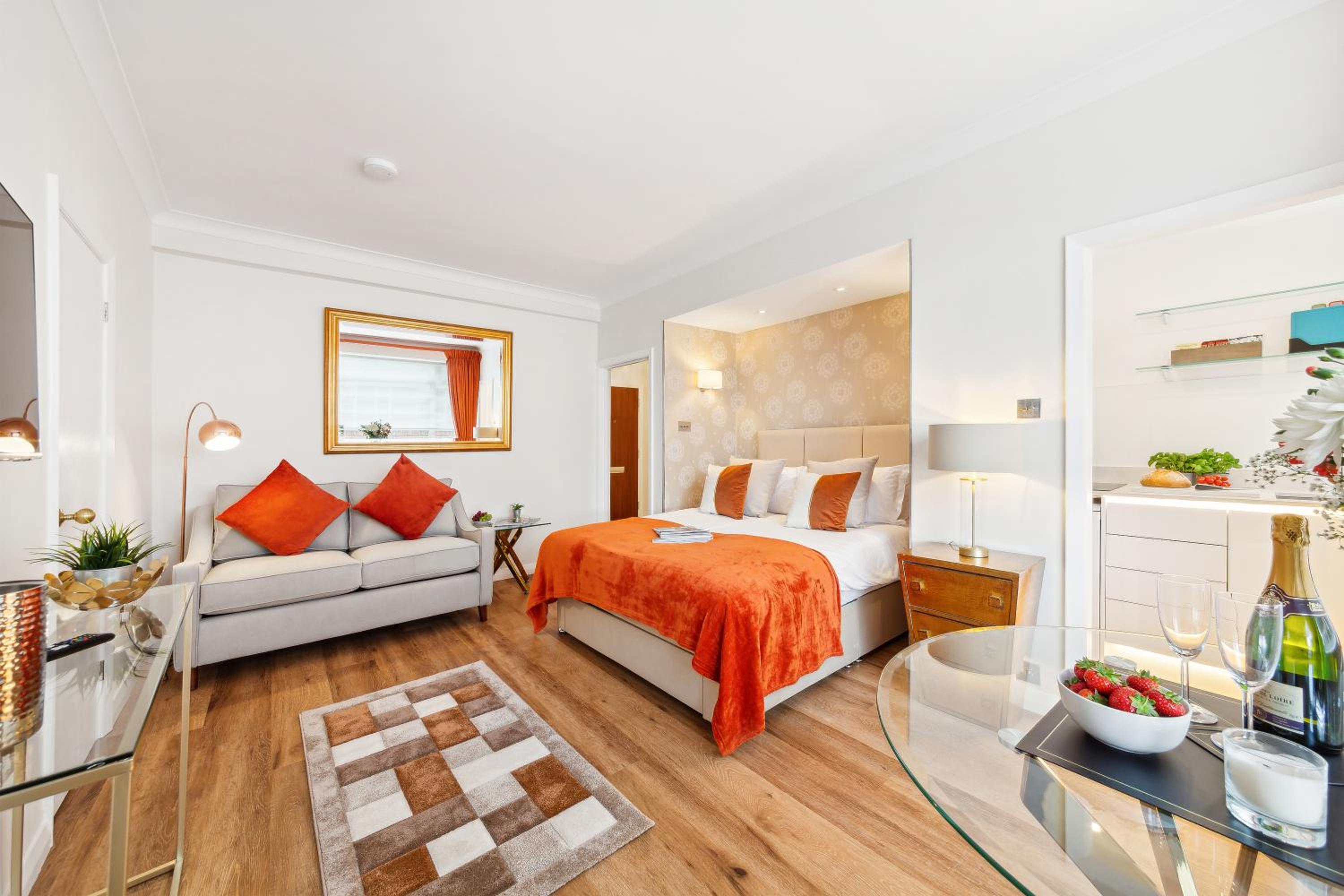 Nell Gwynn Chelsea Accommodation 16/50