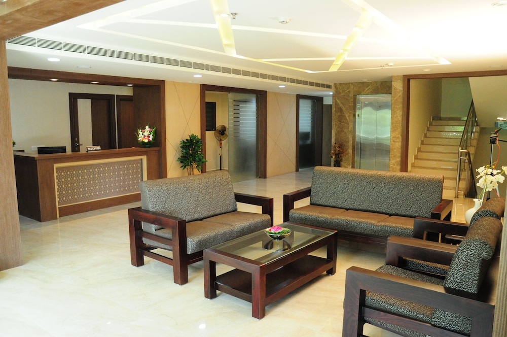 Hotel South Regency 20/34