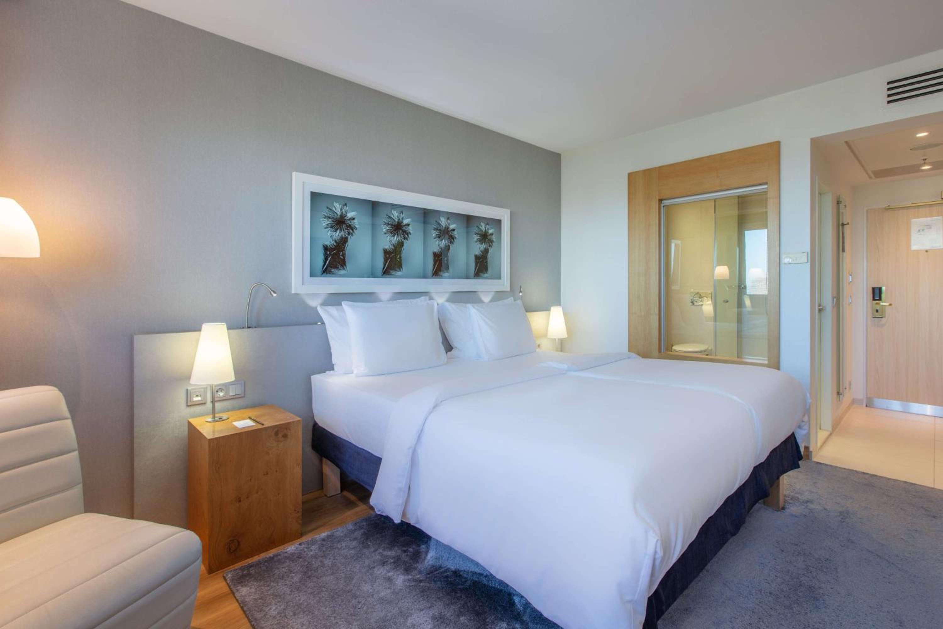 غرفة بريميوم، Radisson Blu Hotel Hamburg 6/10