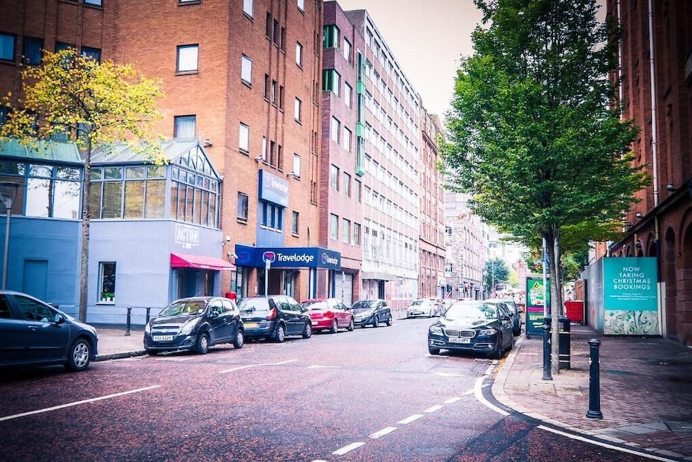 Travelodge Belfast Central 51/61