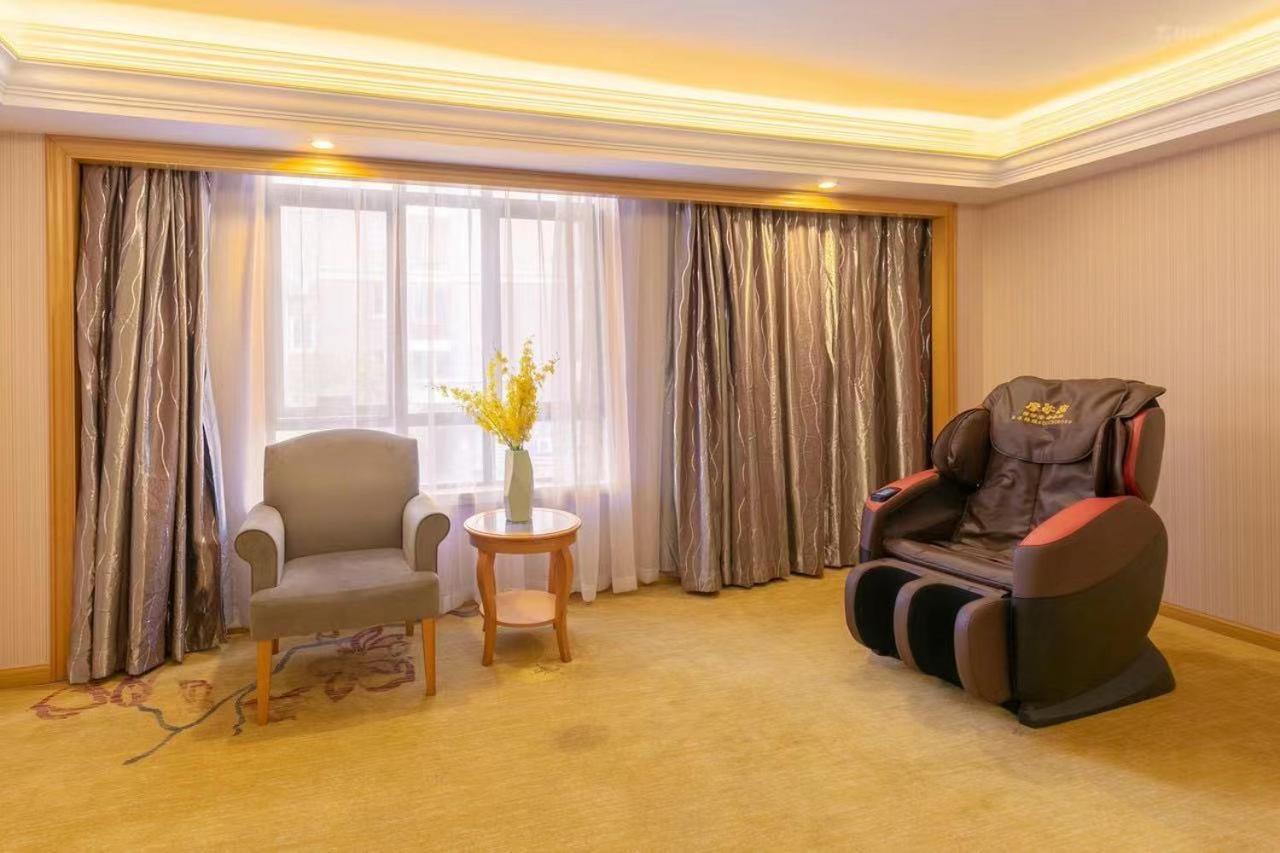 Vienna International Hotel (Shanghai New International Expo Center) 23/27