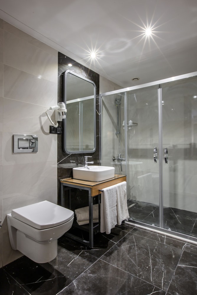 Kayhan City Hotel 43/44