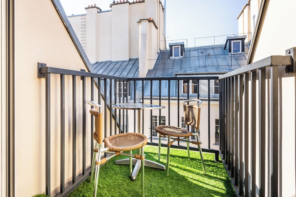 Hotel Louvre Sainte Anne 54/62