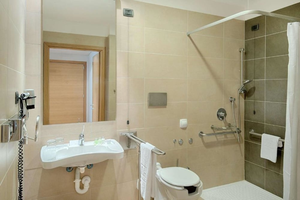 AC Hotel by Marriott Milan Sesto 20/63