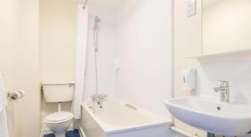 Travelodge Tunbridge Wells 14/14