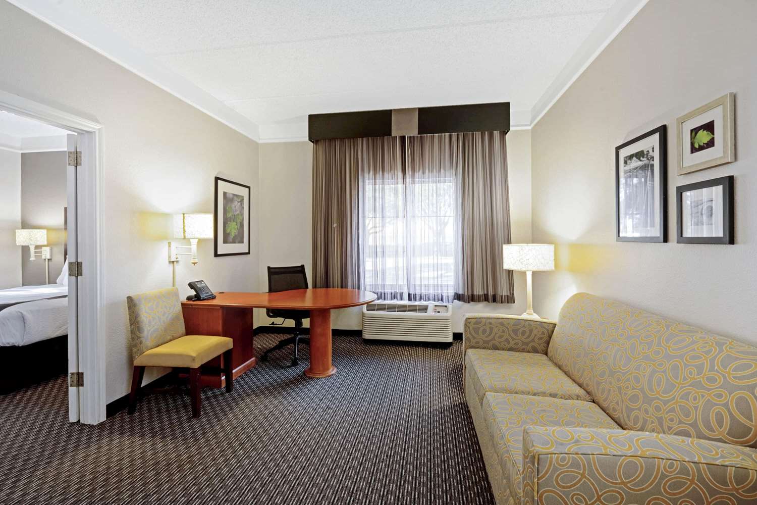La Quinta Inn & Suites by Wyndham Houston West Park 10 9/19
