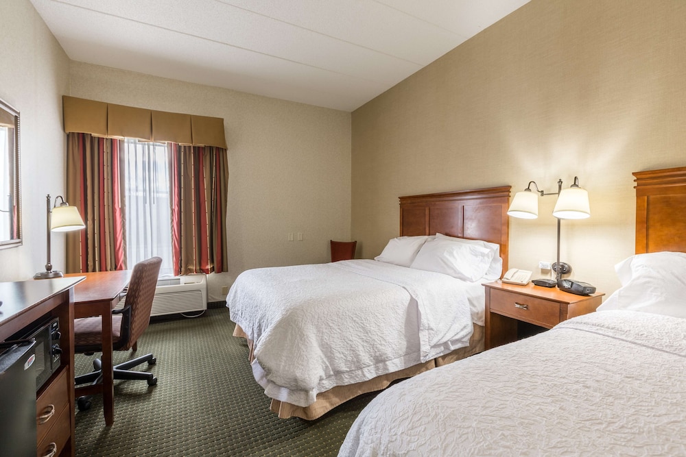Hampton Inn Sidney 10/41