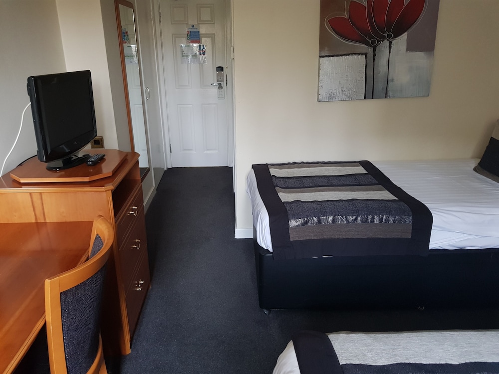 The Tontine Hotel 56/64