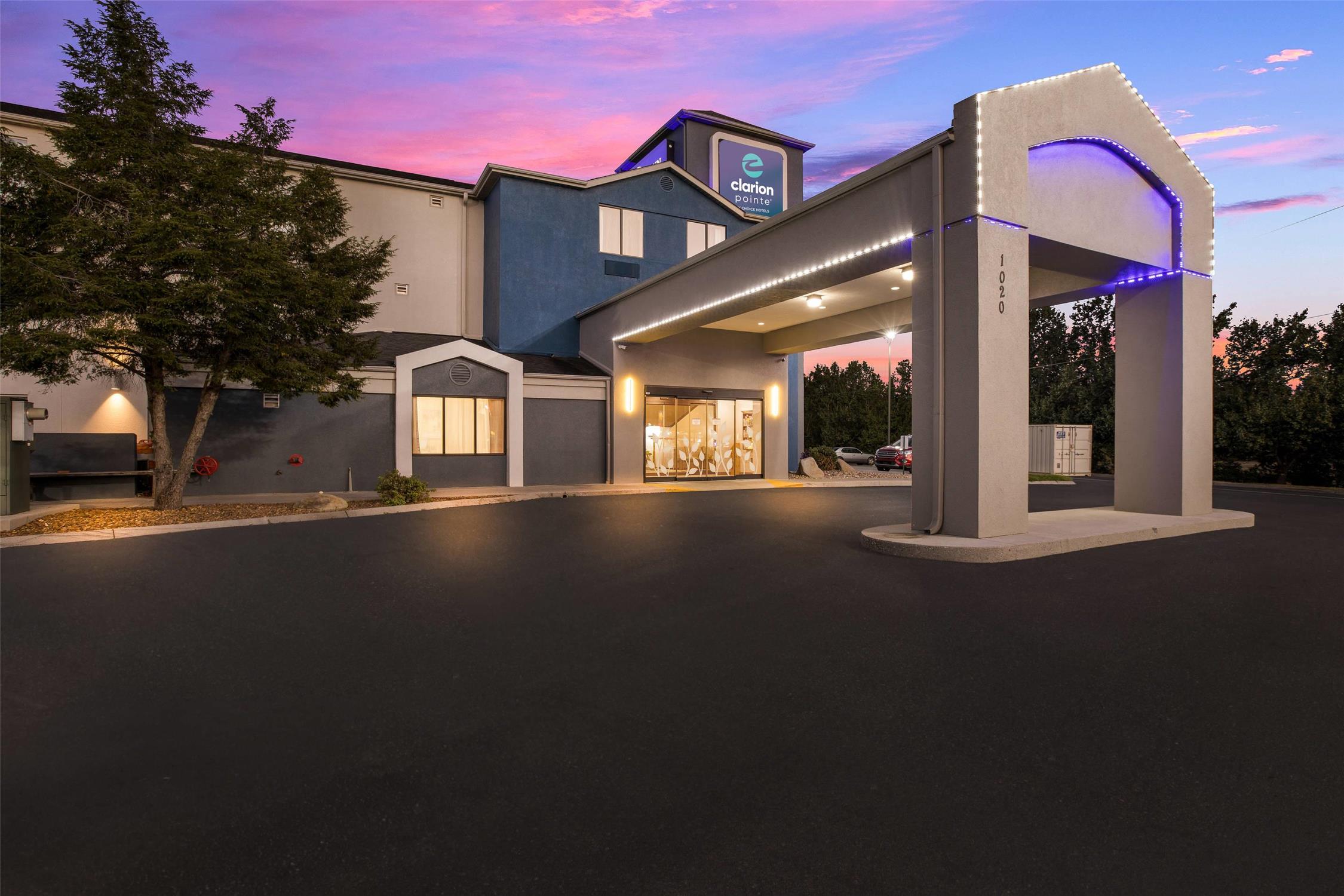 Clarion Pointe Sevierville-Pigeon Forge 42/43