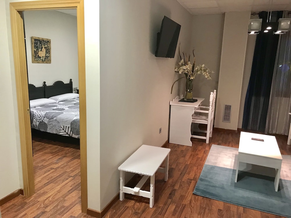 Hotel Castillo Bonavia 34/76