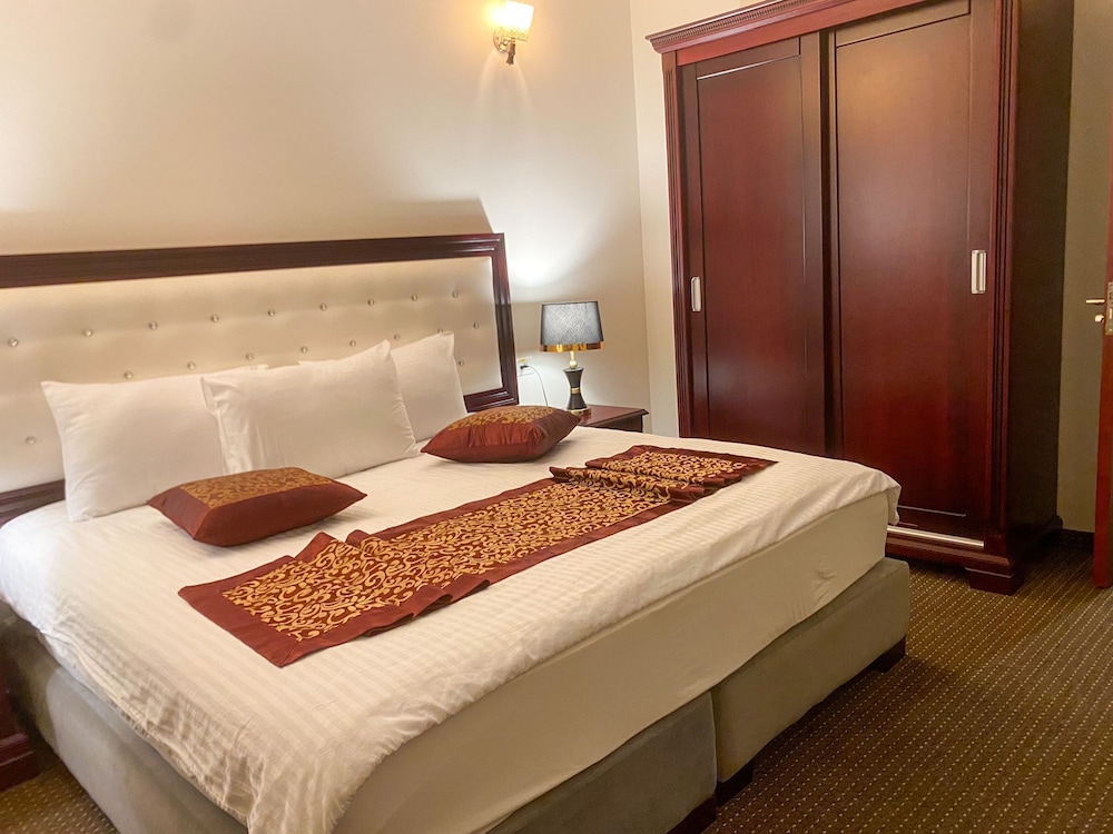 Abu Mazen Hotel 11/37
