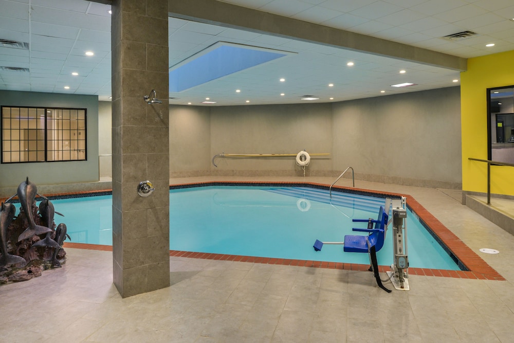 swimming pool spa