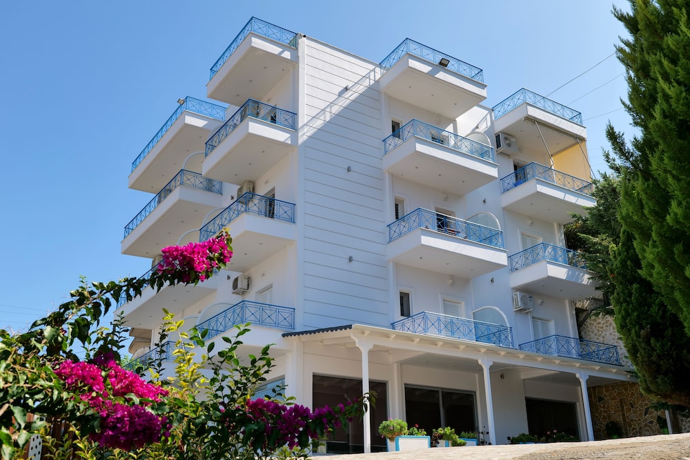 Miracle Luxury Apartments 1/27